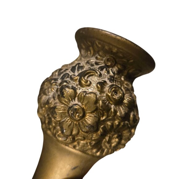 Vintage Ornate Floral Salt Pepper Shakers Gold Tone WB Mfg 108 - Picture 15 of 16